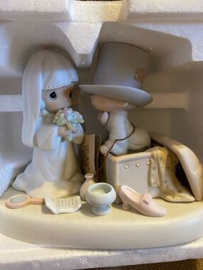 Precious Moments Porcelain Figurine Box Label with Yellow and Cream
